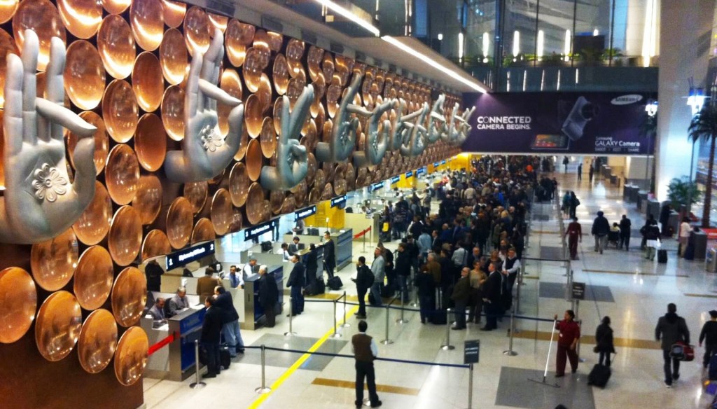 Visakontrollen am Flughafen