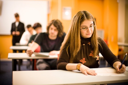 como abrir sua escola de línguas estrangeiras