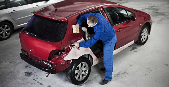 stands para pintura de peças de automóveis