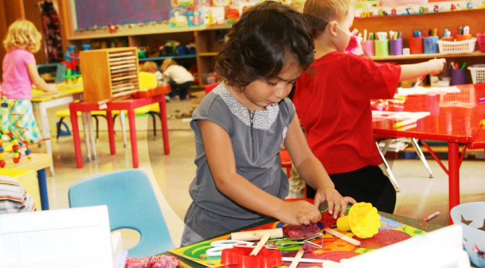 wie man ein Zentrum für die Kreativität von Kindern eröffnet