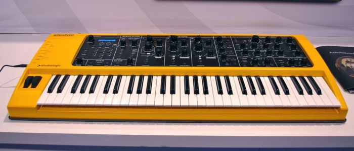 Wie wählt man einen Synthesizer für ein Kind