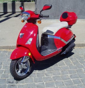 Quantos anos eu posso andar de scooter na Ucrânia?