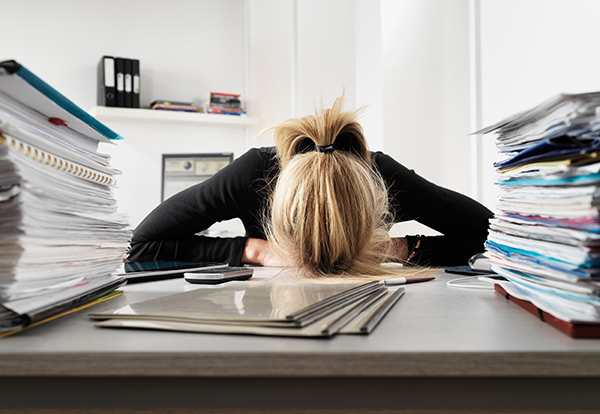 o empregador tem o direito de aplicar medidas disciplinares