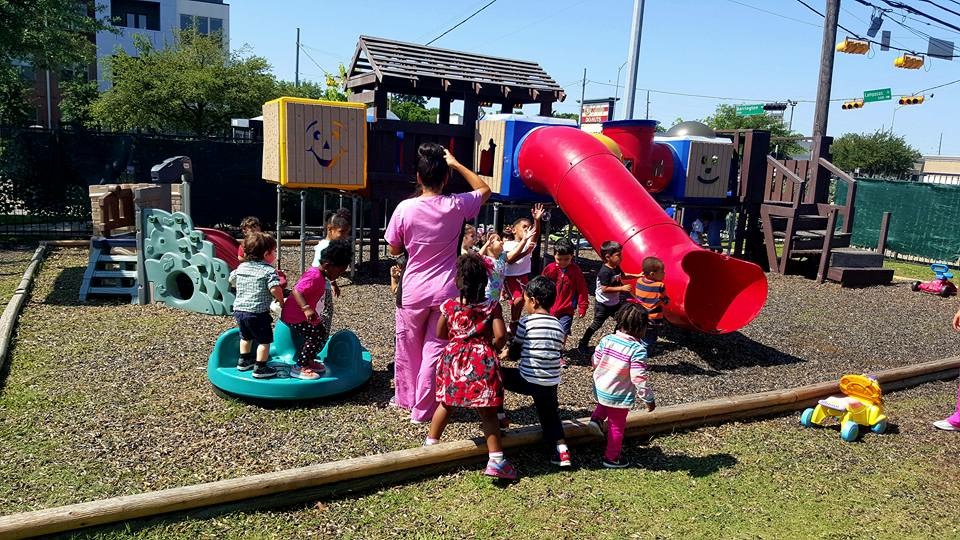 In welchem ​​Alter gehen sie in den Teilzeitkindergarten?