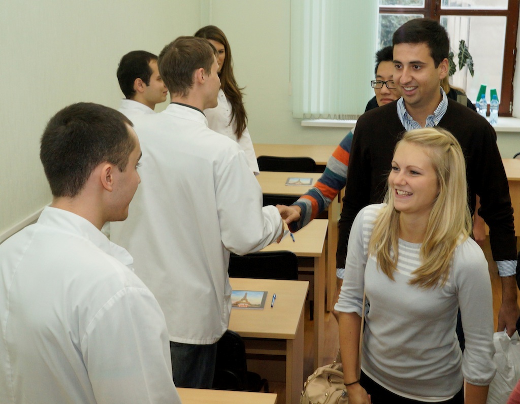 os jovens vieram para a palestra