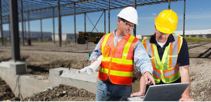 Supervisor de construção retoma a construção