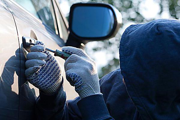 wie man ein gestohlenes Auto findet