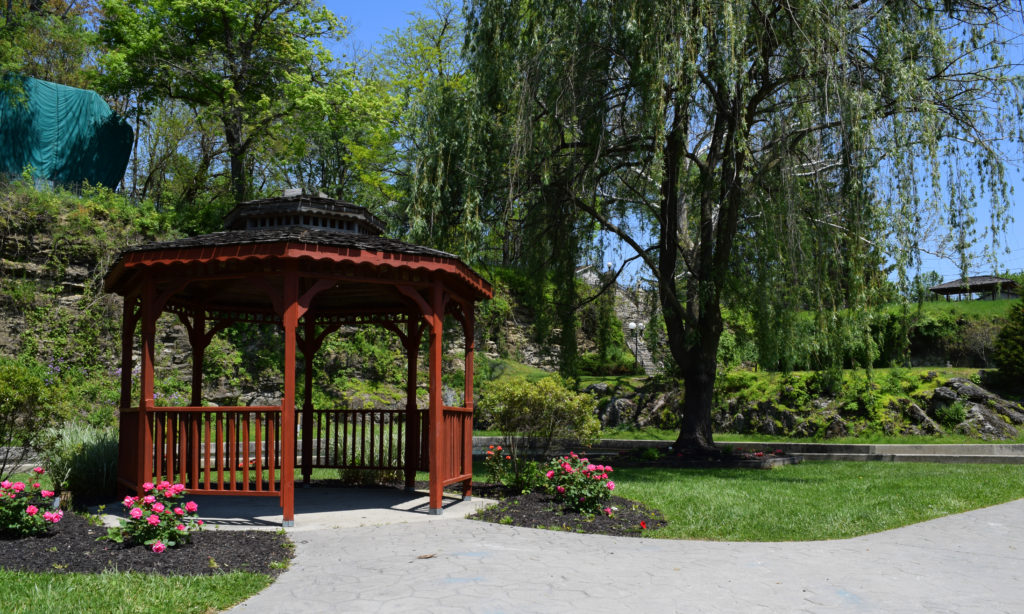 Pavillon im Park