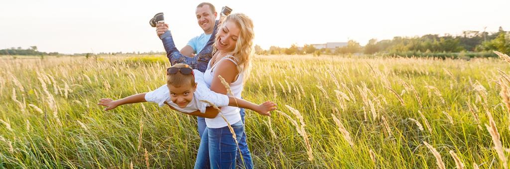 Gewährleistung des Adoptionsgeheimnisses auf Ersuchen des Adoptivelternteils